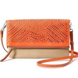 STELLA & DOT | Waverly Petite 3-1 Crossbody Clutch